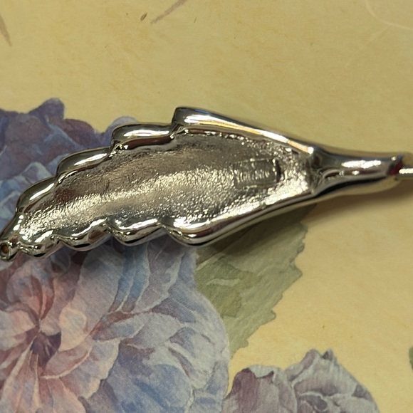 Trifari silver metal w/clear Rhinestones-stick pin 4 1/2” - Picture 6 of 6